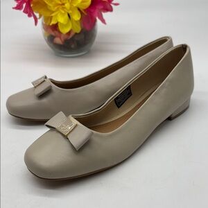 Nautica Cream Flats with Bow Detail Size 10 BFL7751D